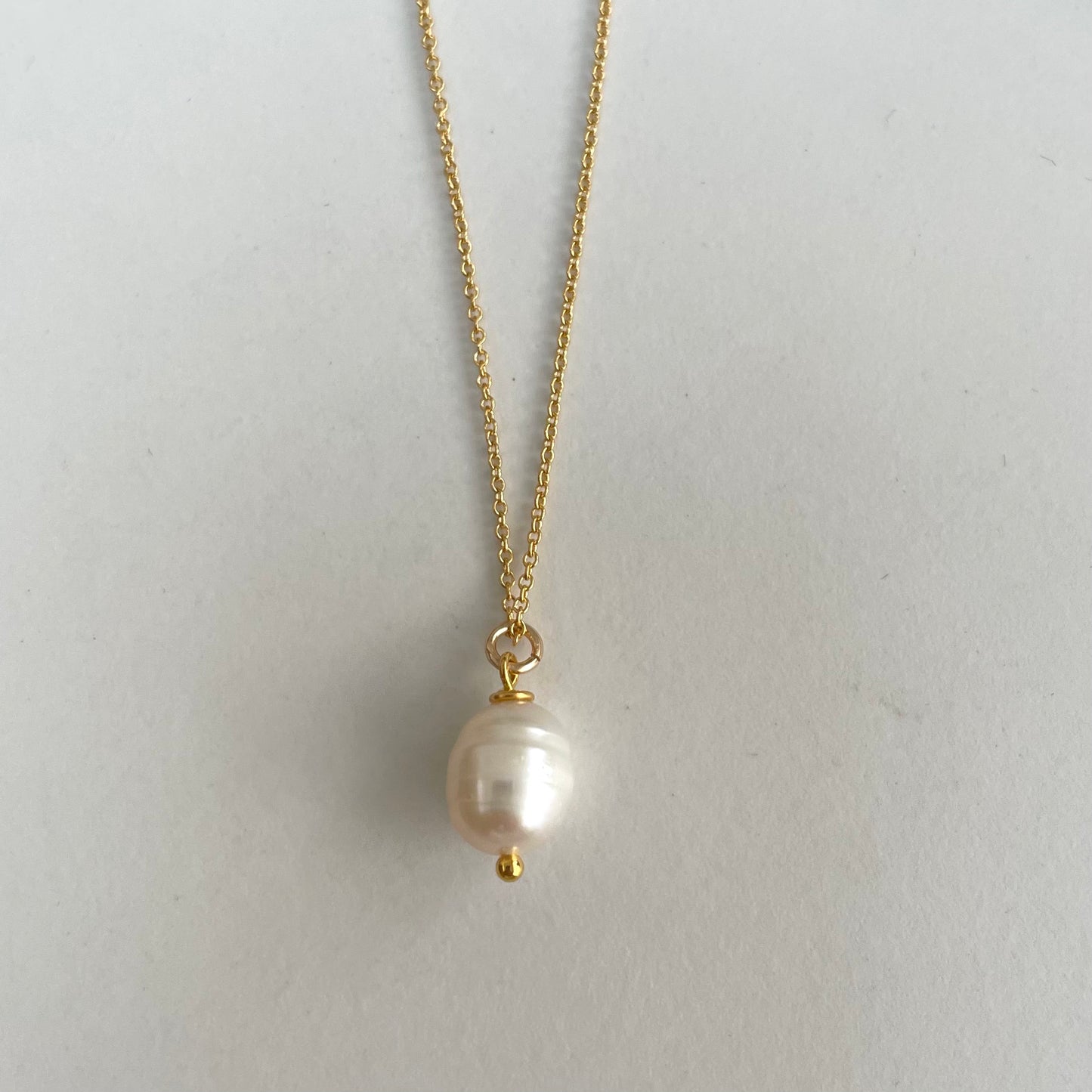 'Pearl' gold necklace