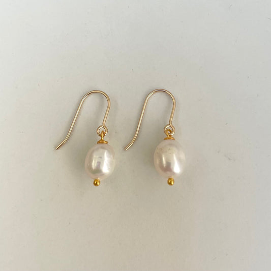 'Pearl' gold earrings